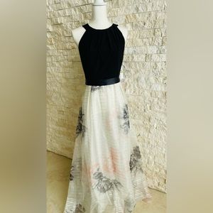 Chic Black and Cream Floral Maxi Dress